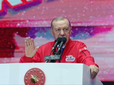 Cumhurbaşkanı Erdoğan’dan KKTC’de sert mesaj: "Başörtüsüne dokunan karşısında bizi bulur"