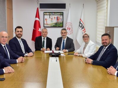 Bandırma’ya Dev Spor Yatırımı! Gençlik İçin İmzalar Ankara’da Atıldı