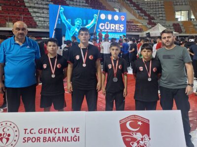 Düzce Belediyesi Spor Akademisi Güreşçilerinden Türkiye Şampiyonası’nda Büyük Başarı