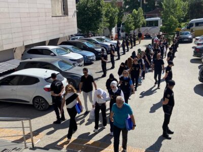 Eskişehir’de Masaj Salonlarına Fuhuş Operasyonu: 19 Gözaltı