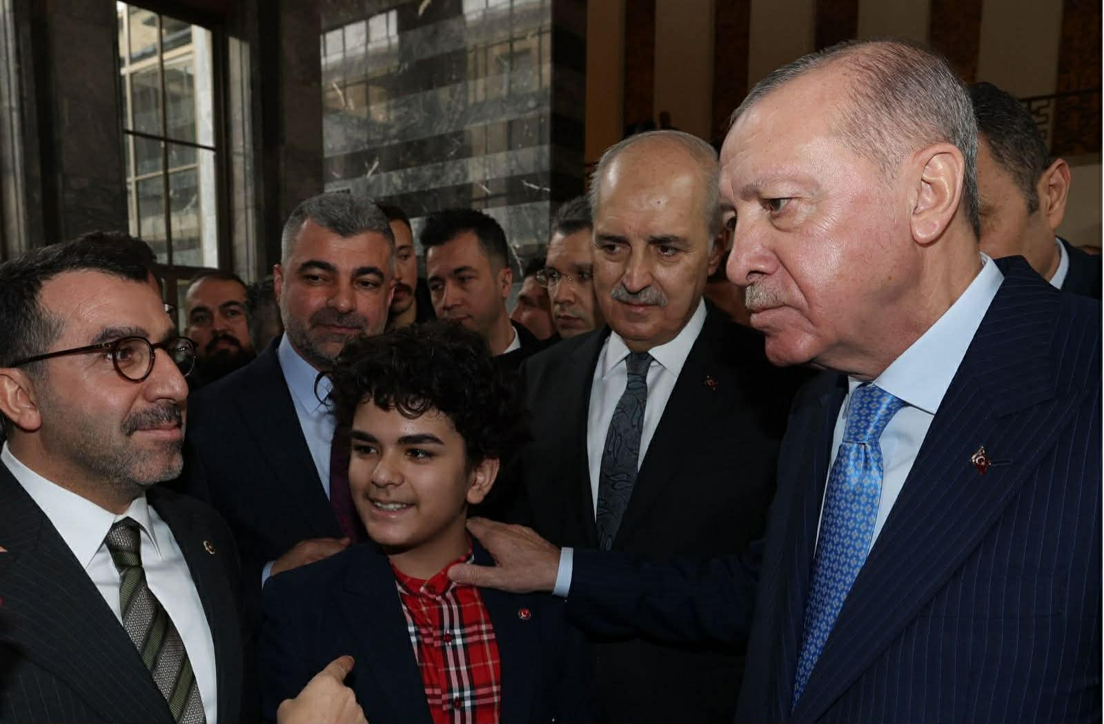 AK Parti Kars Milletvekili Adem Çalkın, Genel Kurul Sonrası Cumhurbaşkanı Erdoğan ile Bir Araya Geldi