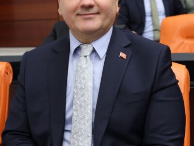 Milletvekili Mustafa Canbey’den Yeni Yıl Mesajı: 2026, Dayanışmayla Güçlendiğimiz Bir Yıl Olacak
