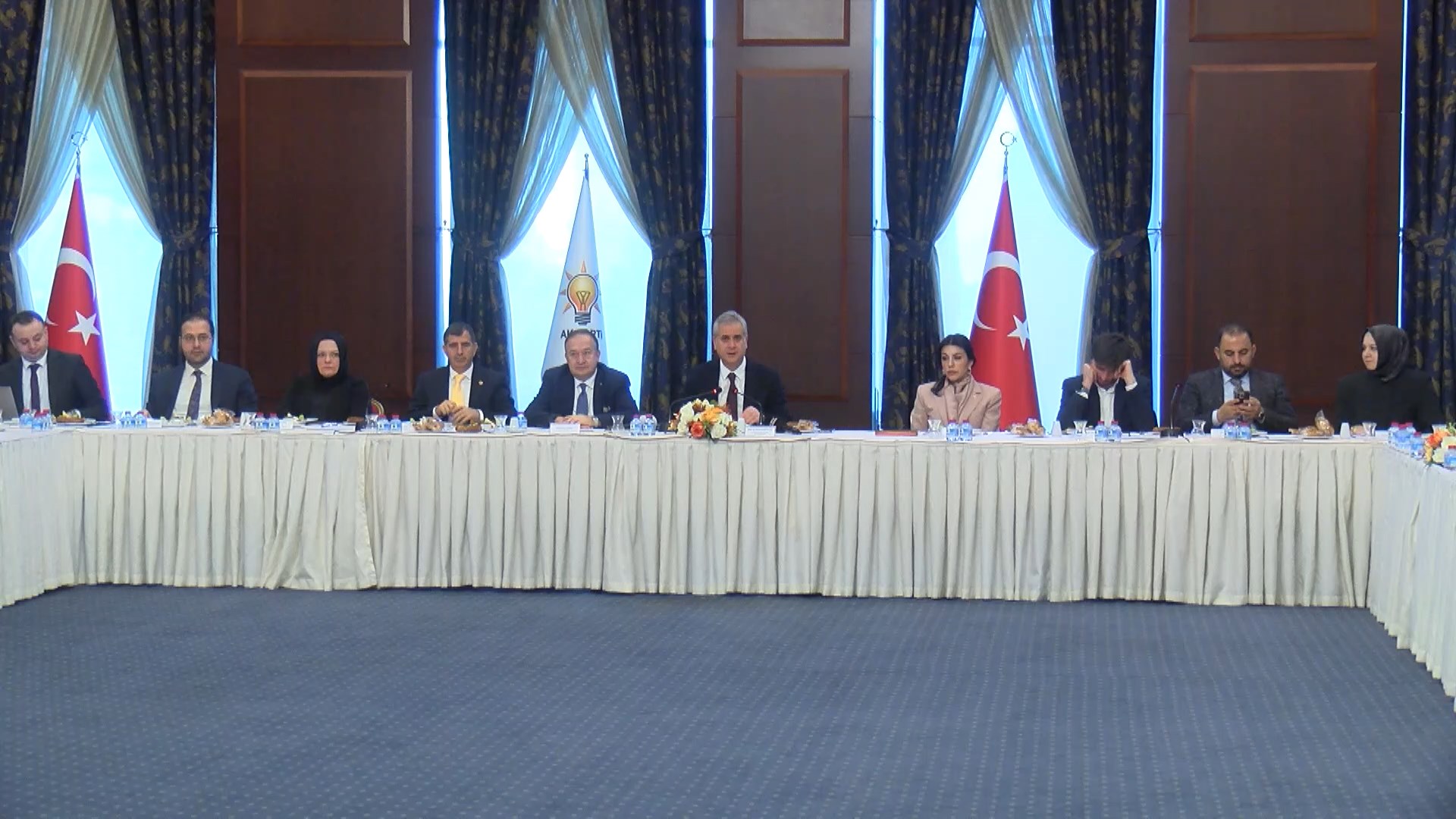 AK Parti Genel Merkezi’nde Önemli Zirve: ‘Gazze’de Ateşkes Sonrası İnsani Yardım Çalıştayı’ Düzenlendi