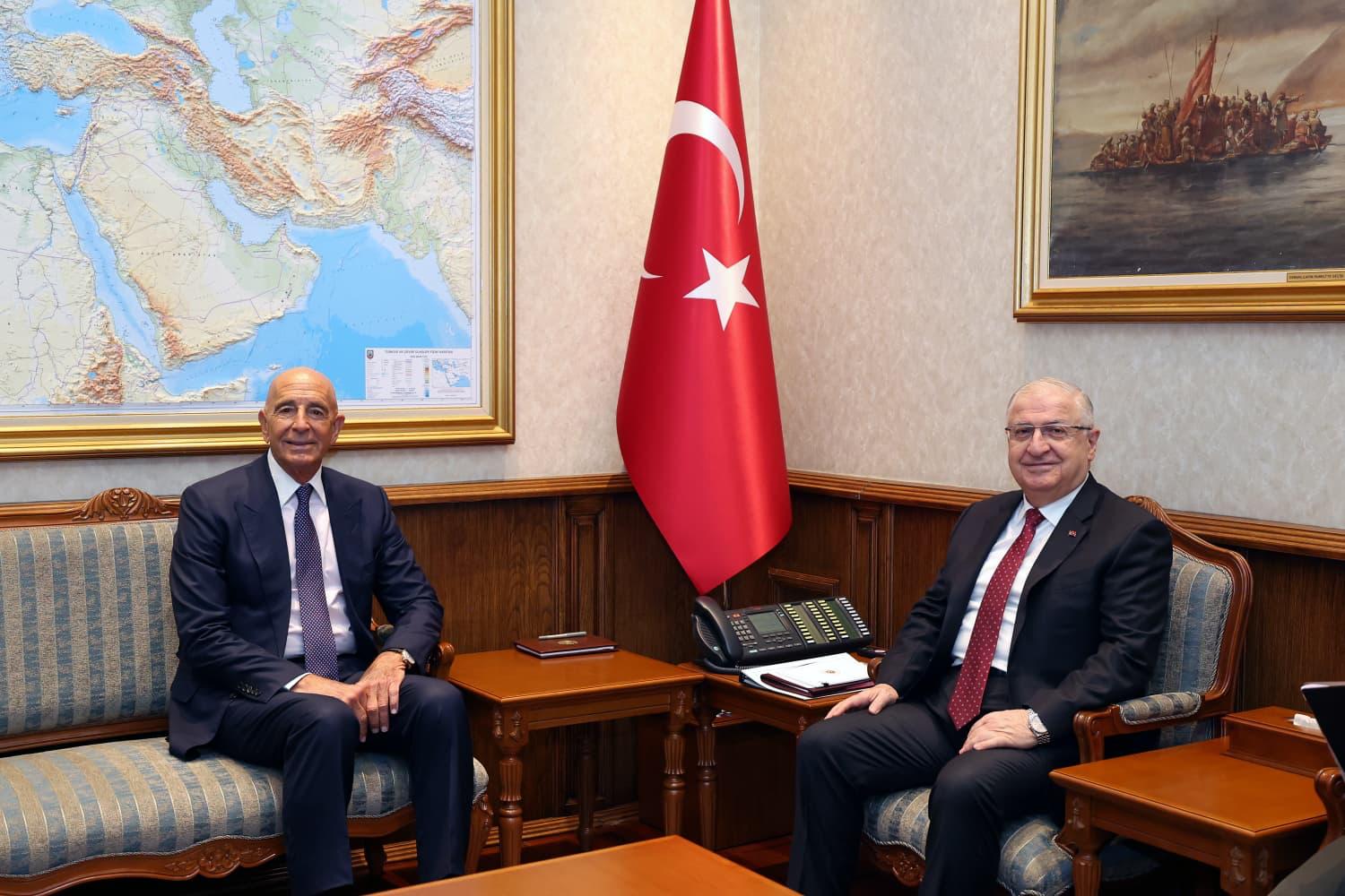 Milli Savunma Bakanı Yaşar Güler, ABD Suriye Özel Temsilcisi Barrack’ı Kabul Etti