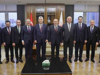 Van TSO Heyetinden Ticaret Bakanı Ömer Bolat’a Ziyaret: Van’ın Talepleri Masaya Yatırıldı