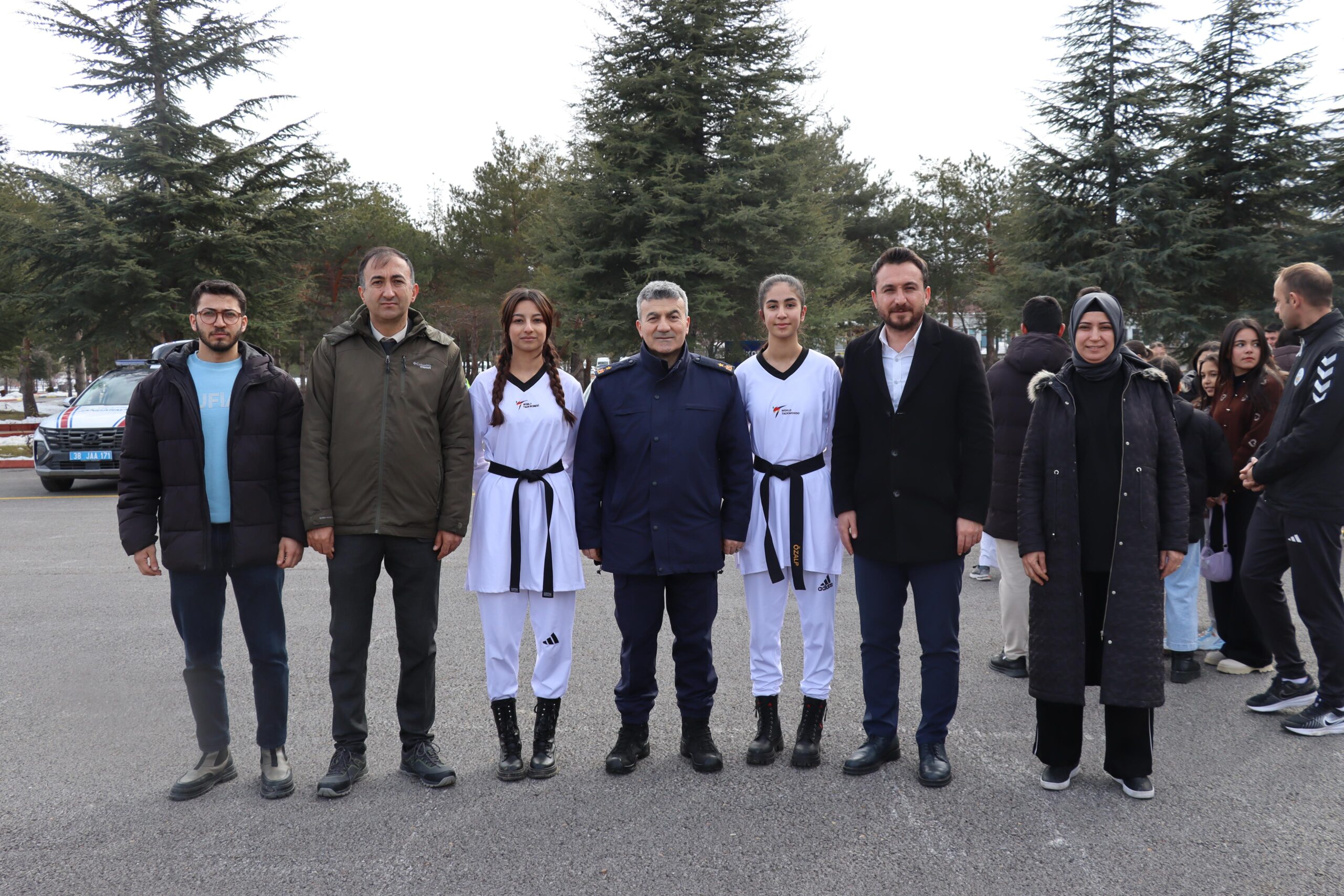 ERVA Spor Okullarından İl Jandarma Komutanlığına Anlamlı Ziyaret