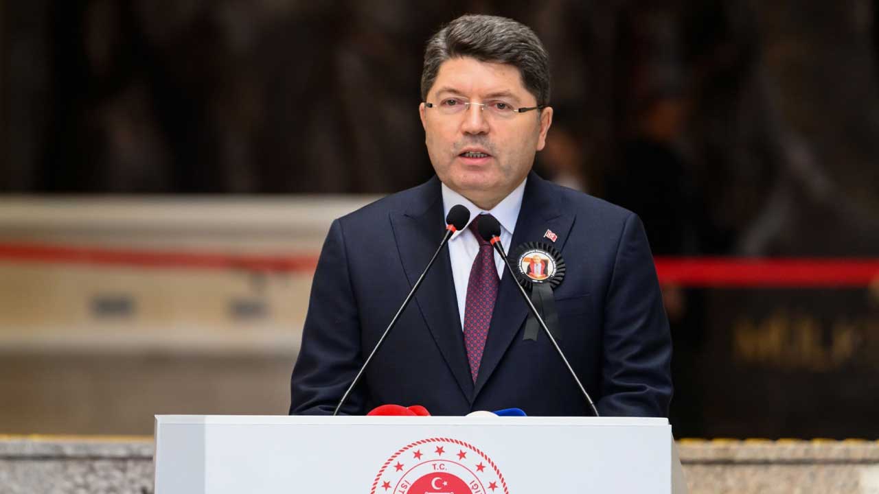 Bakan Tunç’tan Fethi Sekin ve Musa Can İçin Anma Mesajı: “Kahramanlıklarını Gelecek Nesillere Aktaracağız”