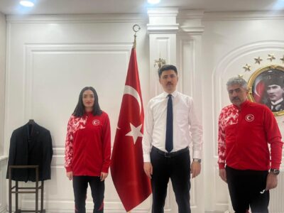 Karslı Milli sporcu Tuğba Toptaş,Digor Kaymakamını Ziyaret etti
