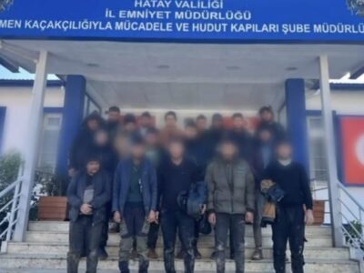 Hayvan Dışkısıyla Kamufle Edildiler