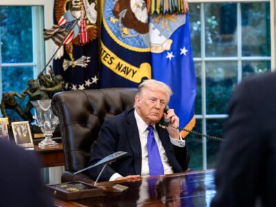 Trump’tan Küresel Hamle: Tüm Ülkelere Yüzde 10 Gümrük Vergisi Kararı İmzalandı