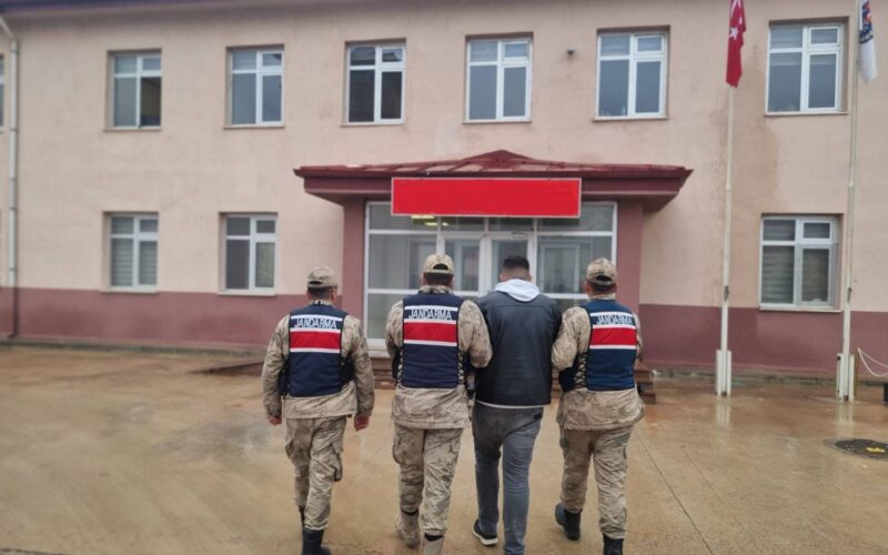 Gaziantep’te Göçmen Kaçakçılarına Operasyon: 5 Düzensiz Göçmen Yakalandı