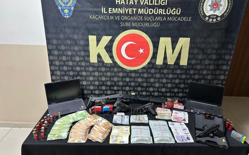 Hatay Merkezli 8 İlde Rüşvet ve Kaçakçılık Operasyonu: 26 Kişi Tutuklandı