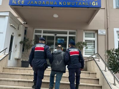 Yalova’da Firari Şahsa Jandarma Operasyonu: 18 Yıl Cezası Bulunan Zanlı Yakalandı