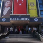 Buca Belediyesi’nde Rüşvet ve Usulsüz Ruhsat Operasyonu: 25 Gözaltı