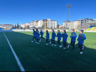 Digor Türk Telekom YİBO Yıldız Kızlar Futbol Takımı Türkiye Yarı Finallerine Yükseldi