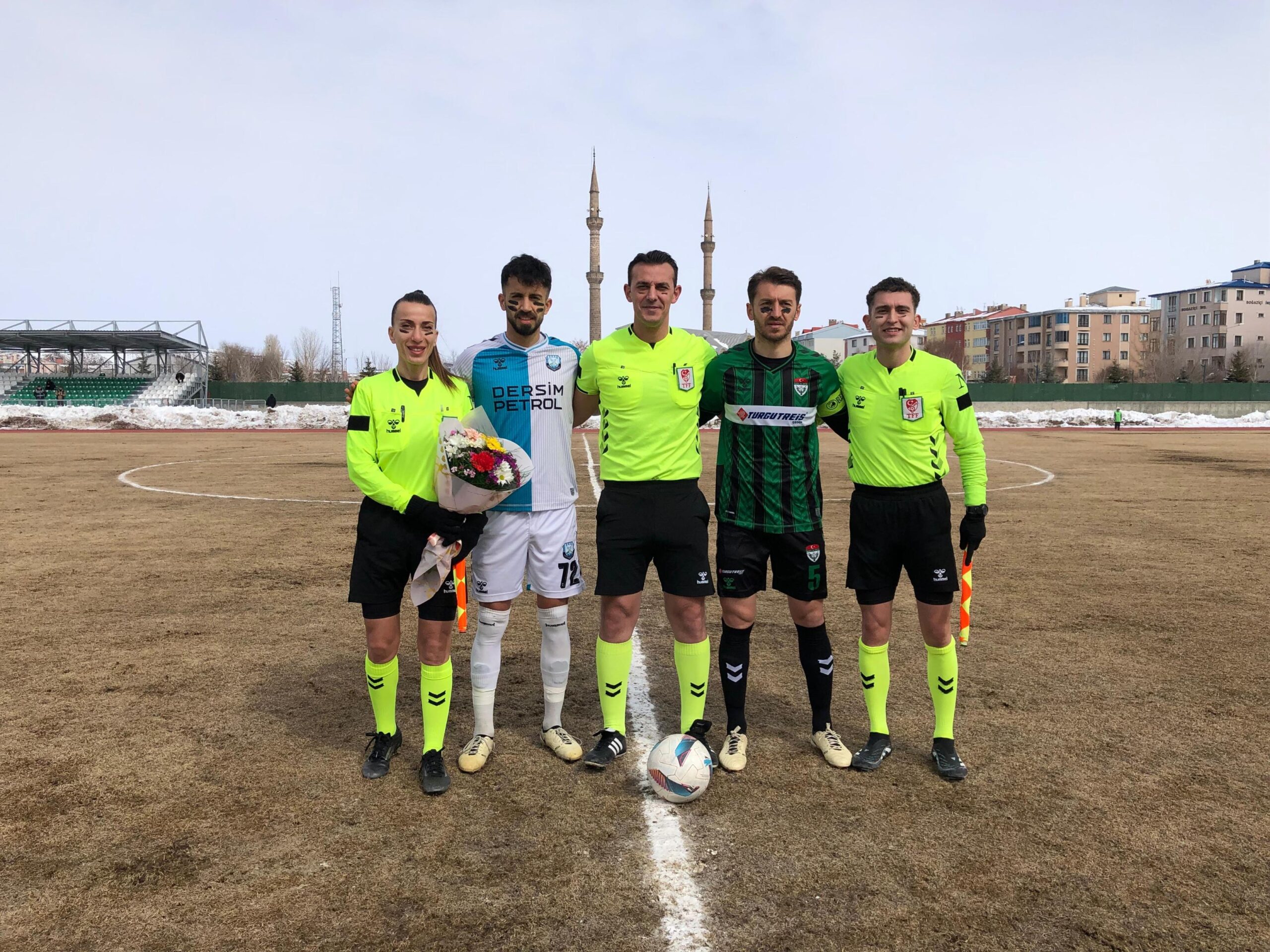 Kars 36 Spor sahasında Dersimspor’u 3-1 mağlup ederek önemli bir galibiyete imza attı