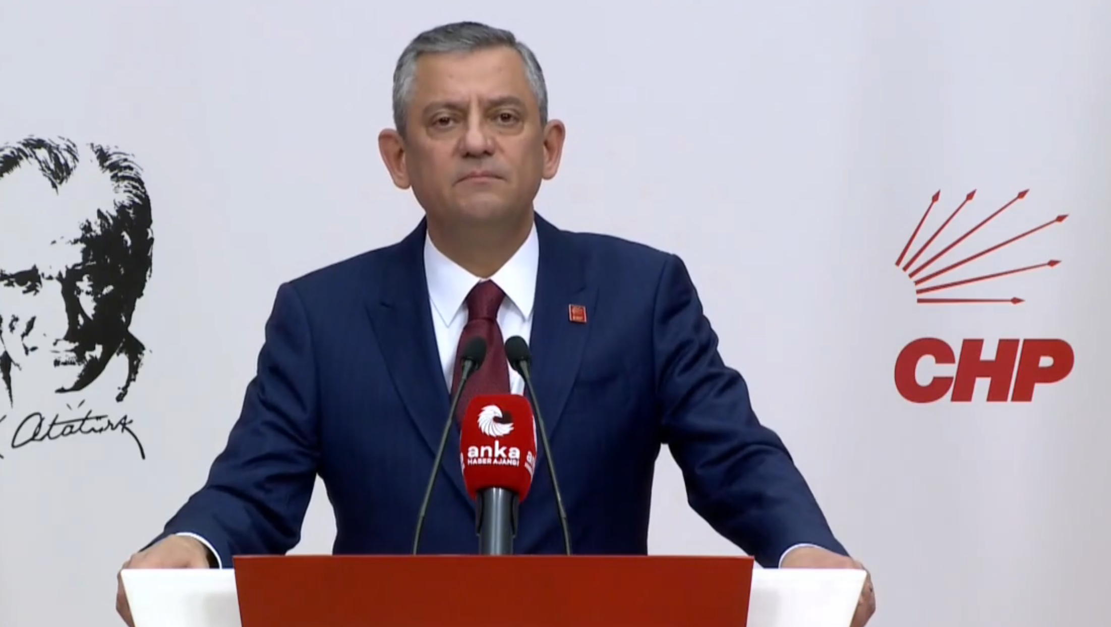 Özgür Özel’den Adalet Bakanı Akın Gürlek Hakkında Çarpıcı İddia: “190 Yıllık Maaşıyla Bile Alamaz”