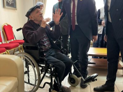 AK Parti Van Milletvekili Kayatürk’ten Bayramda Anlamlı Ziyaret