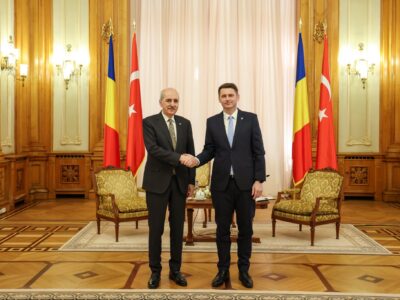 TBMM Başkanı Kurtulmuş, Romanyalı Mevkidaşı Abrudean ile Bükreş’te Bir Araya Geldi