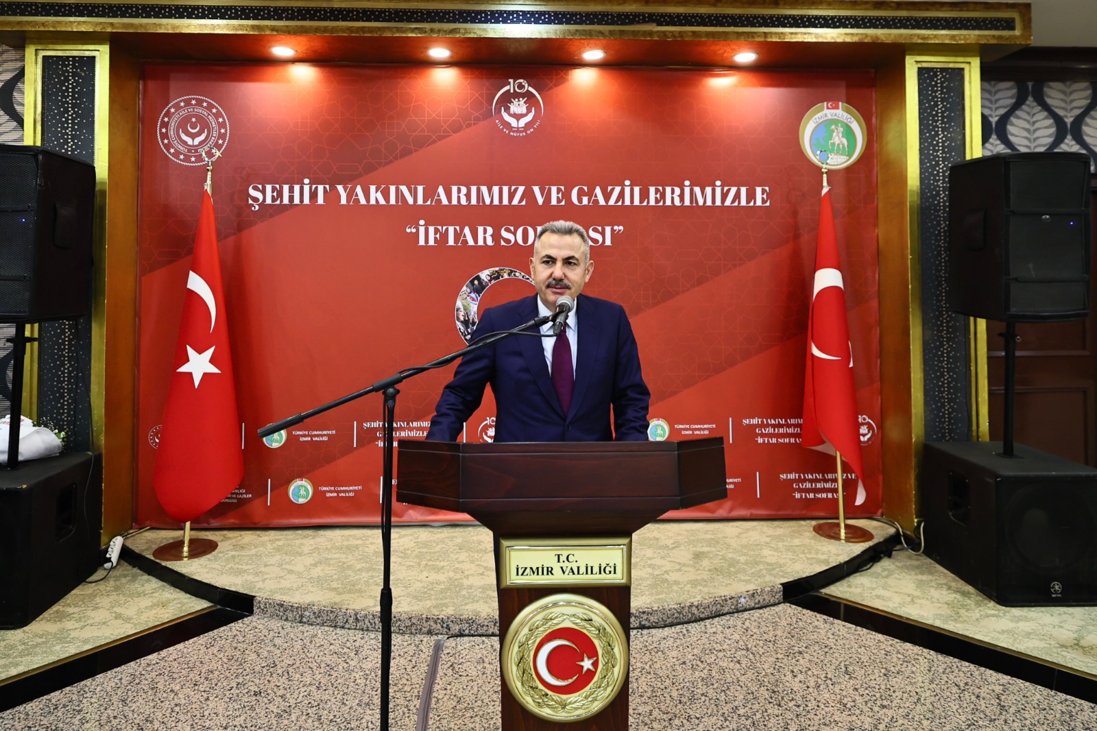 İzmir Valisi Süleyman Elban Şehit Aileleriyle İftar Programında Buluştu