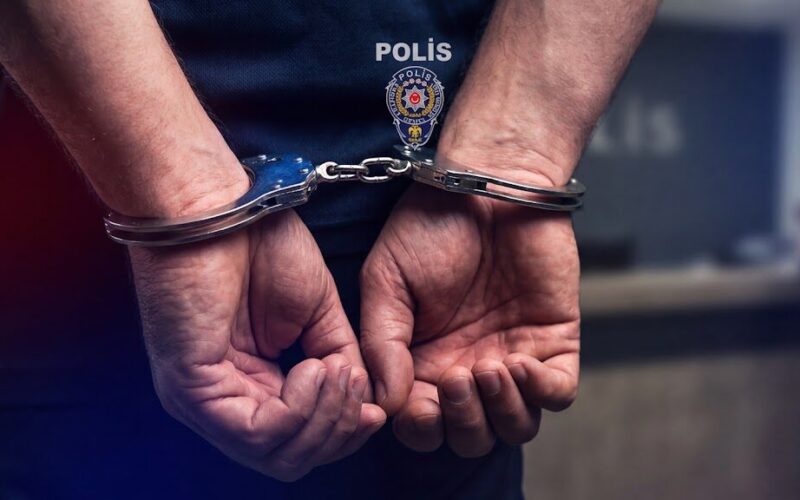 Ankara’da Gece Mekanlarına Operasyon: 29 Gözaltı, 38 Yabancı Uyruklu Kadın Sınır Dışı Edildi