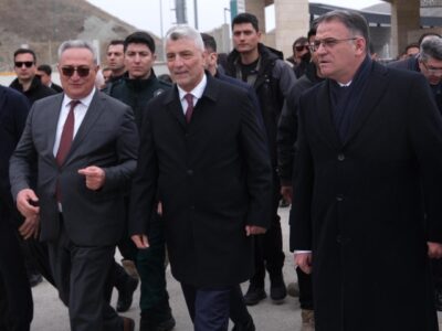 Bakan Bolat: “İran’a açılan kapılarda sorun yok”