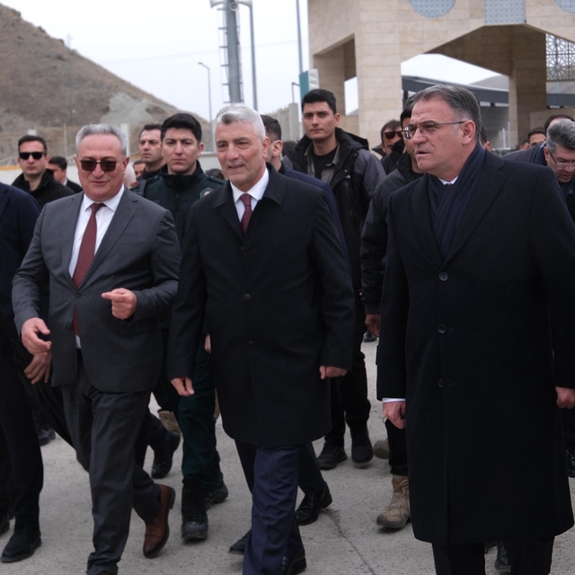 Bakan Bolat: “İran’a açılan kapılarda sorun yok”