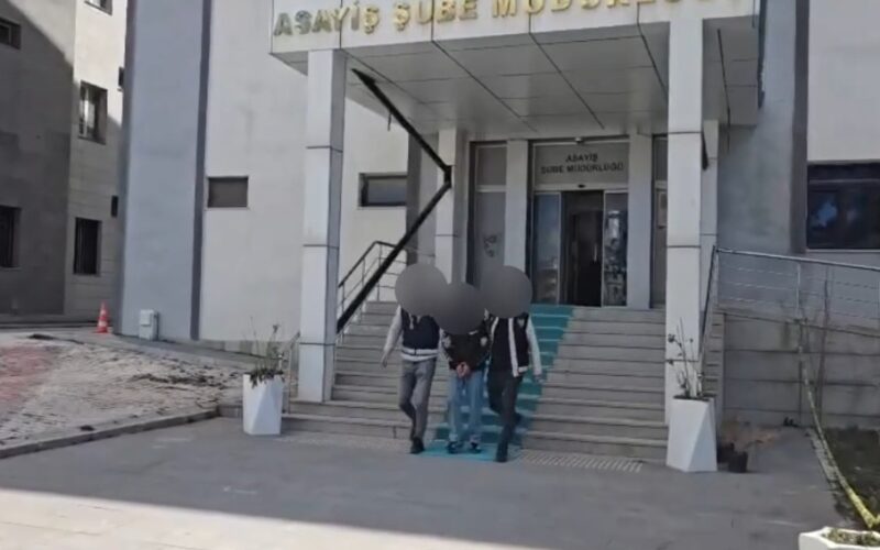 Van’da vicdanları sızlatan hırsızlık: SMA bağış kutusunu çalan şüpheliler tutuklandı