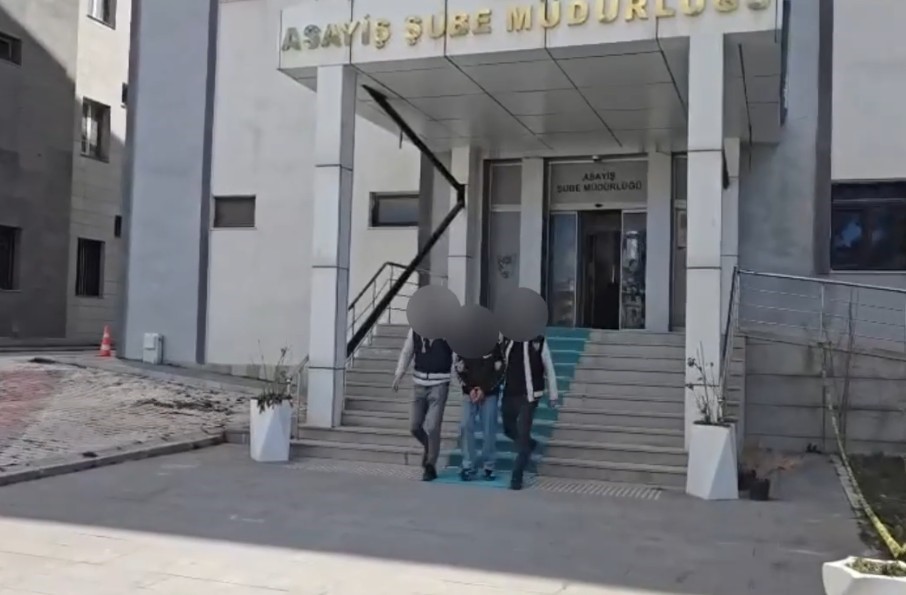 Van’da vicdanları sızlatan hırsızlık: SMA bağış kutusunu çalan şüpheliler tutuklandı