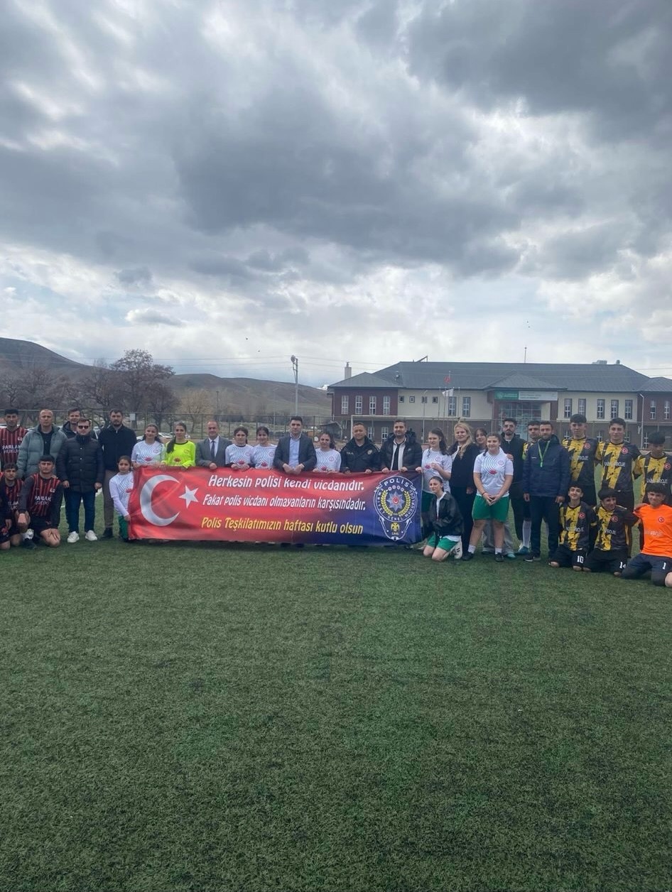 5×5 Futbol Turnuvası Coşkusu Kağızman’da Zirveye Ulaştı!