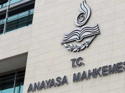 Anayasa Mahkemesi’nden Belediye Düzenlemesine Onay: Nüfusu 2 Binin Altına Düşenler Köye Dönüşecek