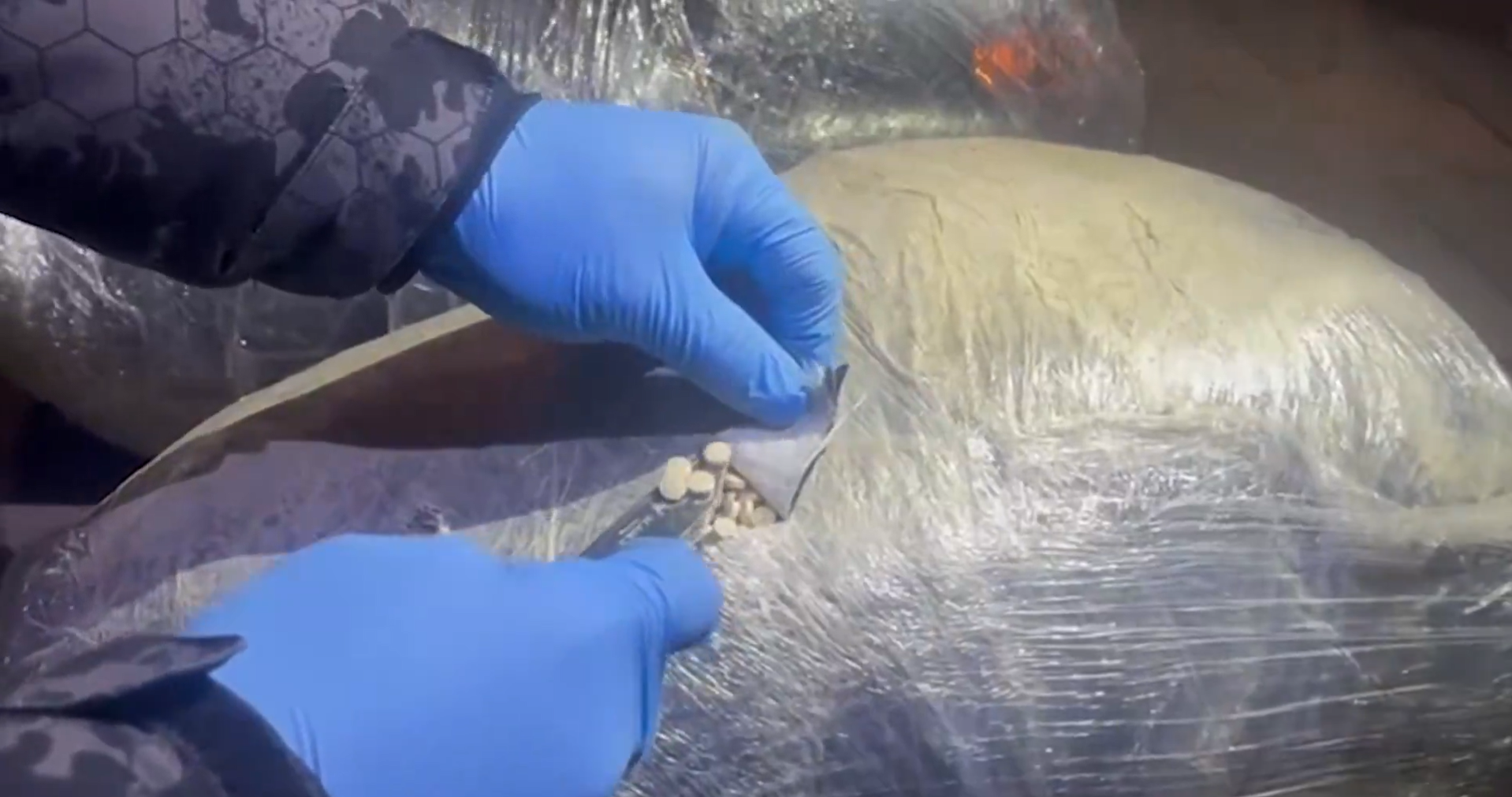 71 İlde Zehir Tacirlerine Ağır Darbe: 1 Tonun Üzerinde Uyuşturucu Ele Geçirildi