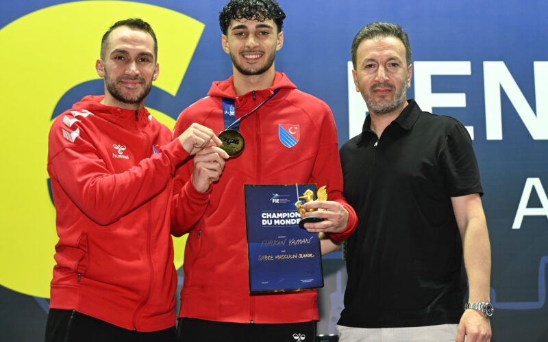 Furkan Yaman’dan Tarihi Başarı: Türk Eskriminde 103 Yıl Sonra Gelen Dünya Şampiyonluğu