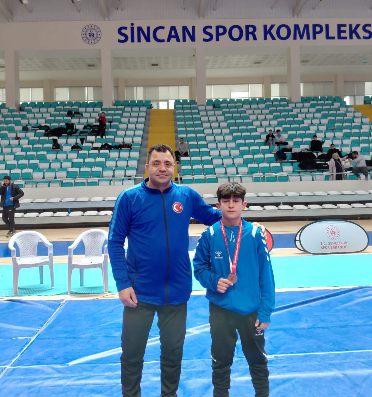 Erzincanlı Milli Güreşçi Anzor Yasin, Türkiye Üçüncüsü Oldu