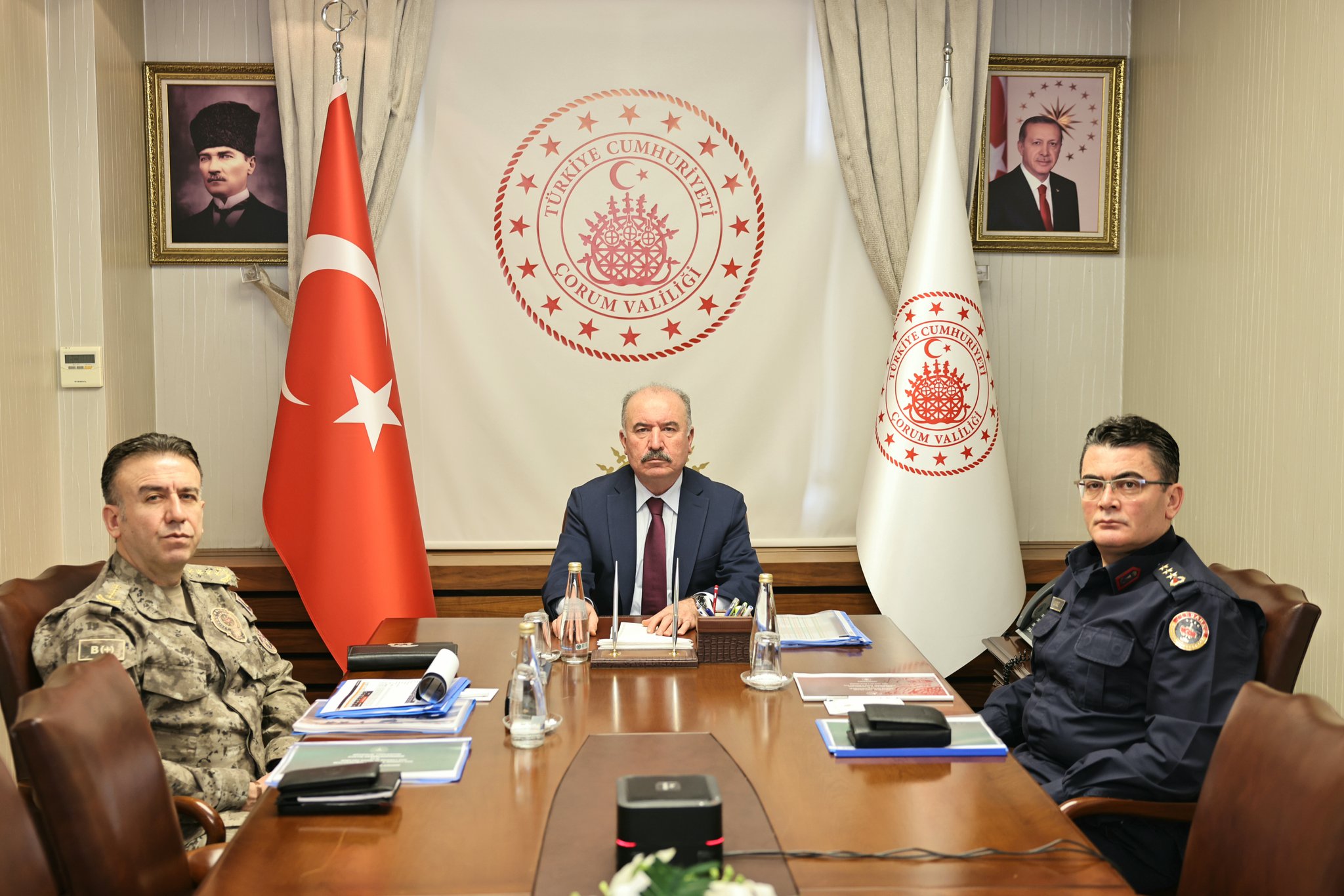 Çorum Valisi Ali Çalgan, İçişleri Bakanlığı’nın VKS Toplantısına Katıldı