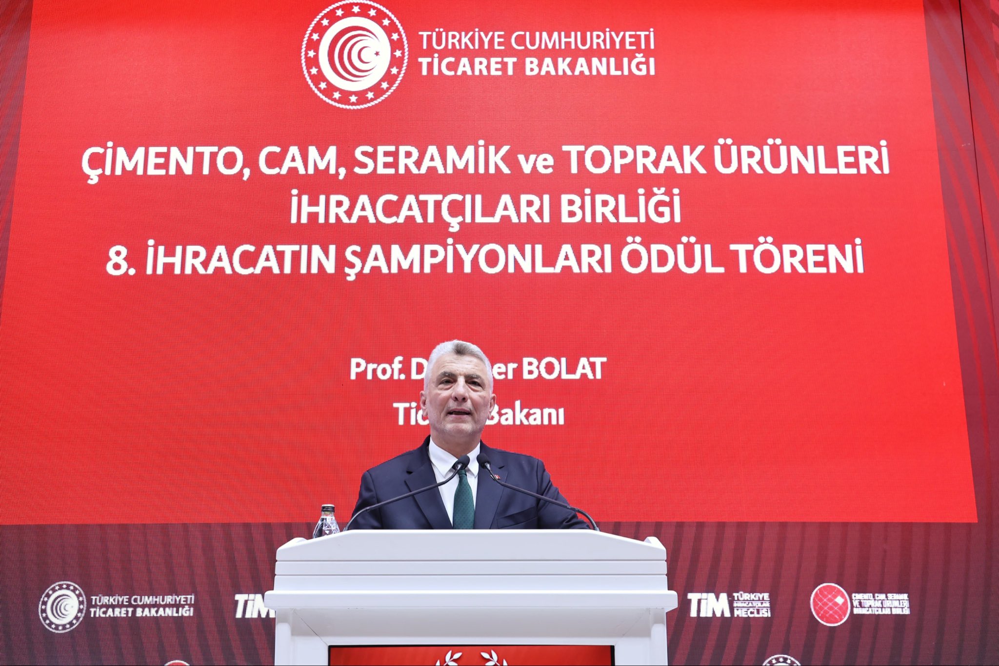 Bakan Bolat’tan Kritik “Hürmüz” Açıklaması: “Ürünlerimizi Karayolu ve Boru Hatlarıyla Taşıyacağız”