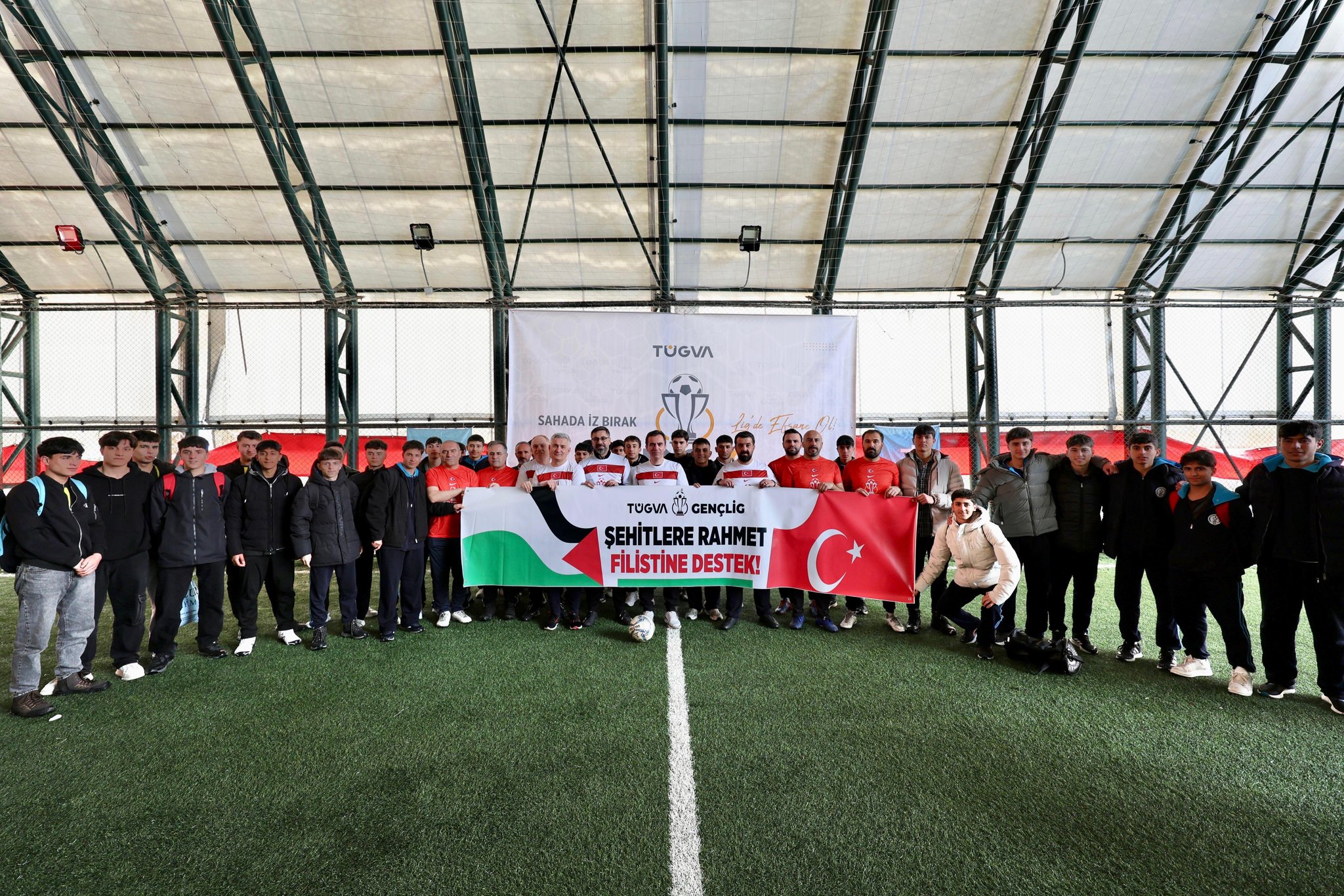 Bitlis’te Liseler Arası Futbol Turnuvası Başladı: 20 Takım Sahaya İniyor