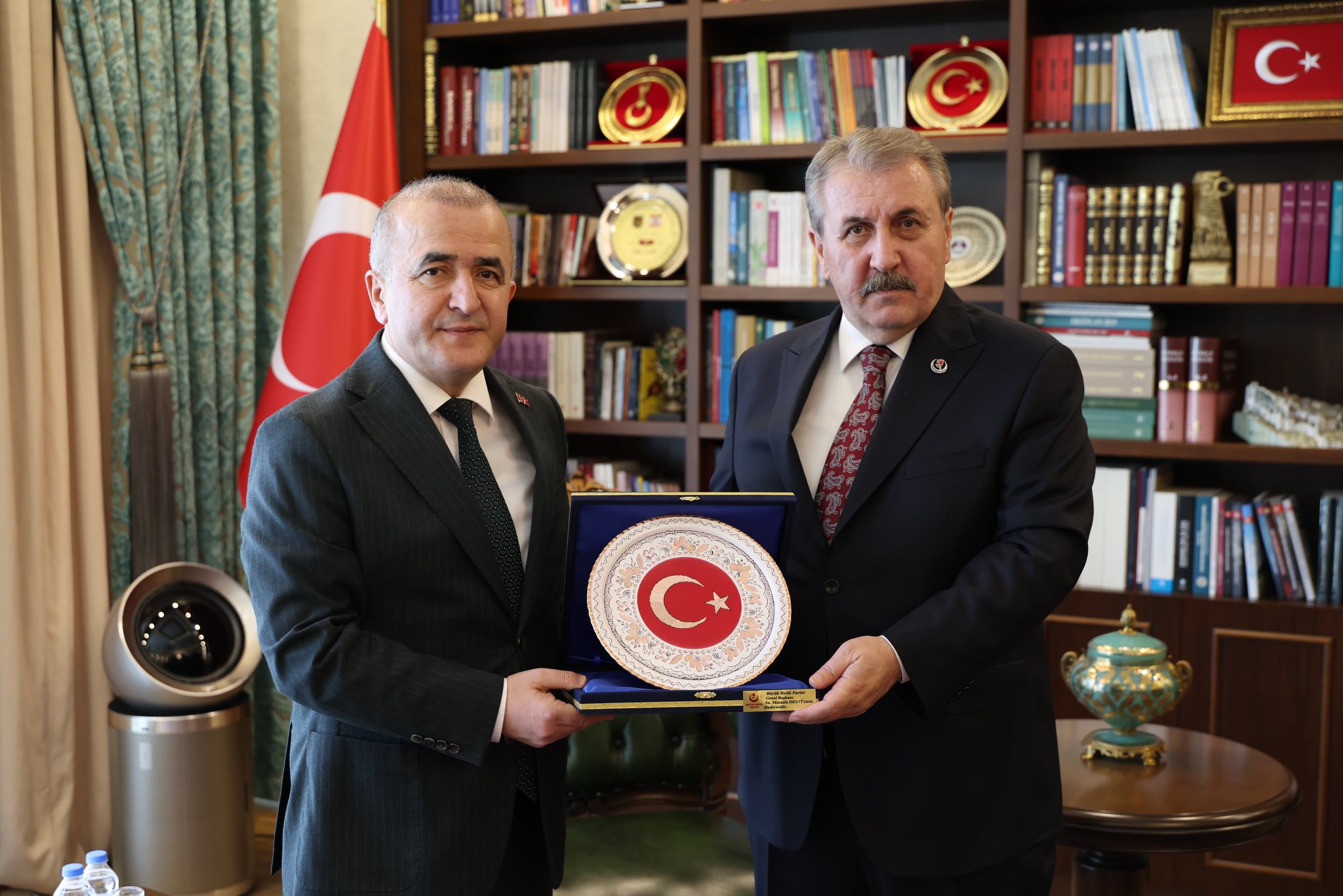 Büyük Birlik Partisi Genel Başkanı Mustafa Destici’den Vali Numan Hatipoğlu’na Ziyaret