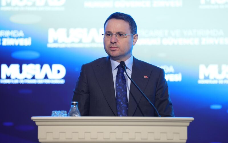 Bakan Gürlek’ten İş Dünyasına Hukuki Güvence Sözü: “Yatırımcıyı Ülkede Tutan Hukuktur”