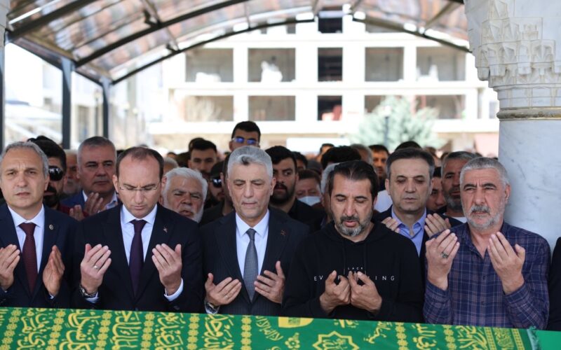 Ticaret Bakanı Ömer Bolat’tan Kahramanmaraş’ta Taziye Ziyareti