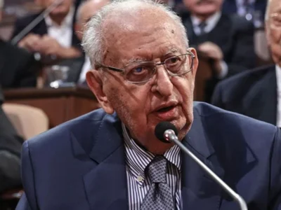 Eski TBMM Başkanı Hüsamettin Cindoruk Vefat Etti: Siyasilerden Taziye Mesajları Yağdı