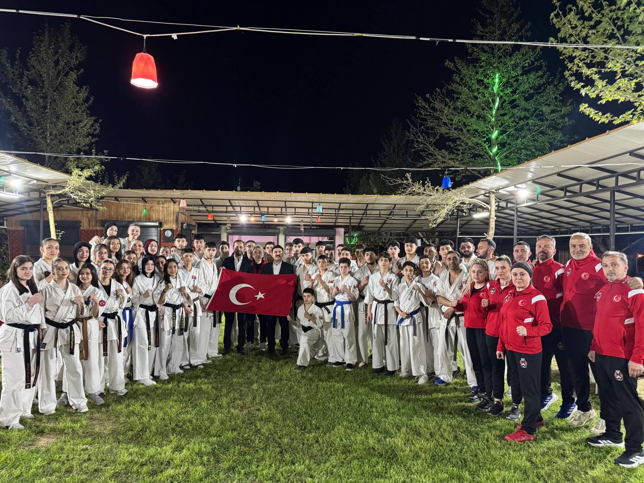 MİLLÎ SPORCULARA YAYLADAĞI’NDA MORAL ZİYARETİ