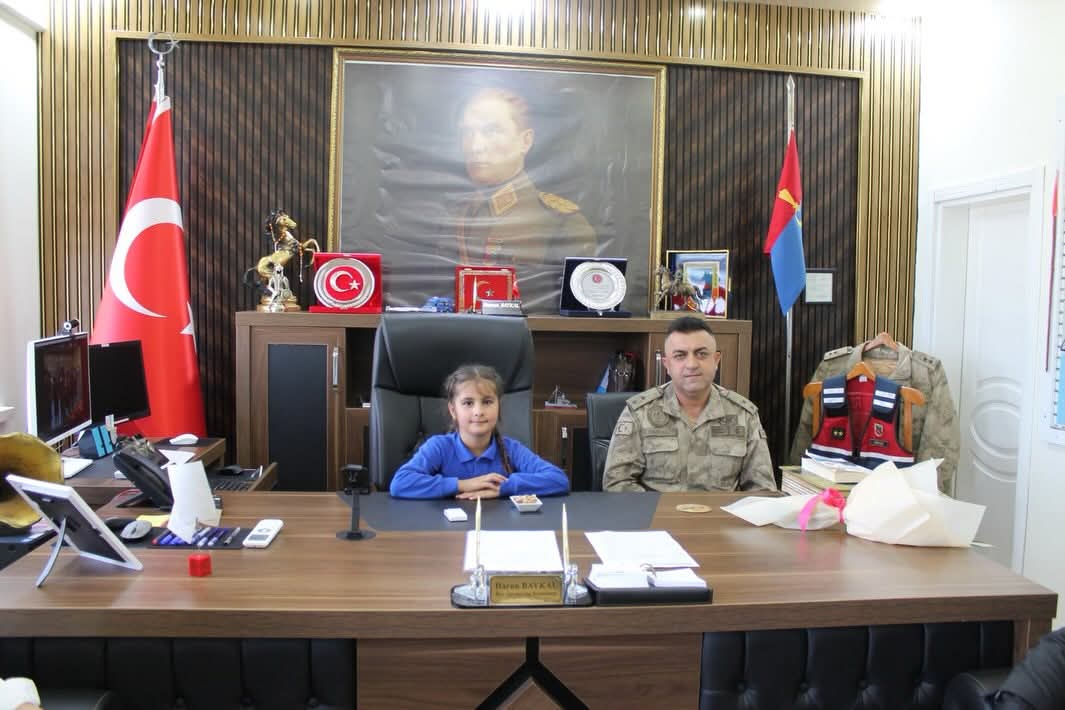 Jandarma Makamı Çocuklara Emanet