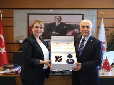 Yalova Altınova’da Mervan Gül Ziyareti: Yerel Hizmetler Masaya Yatırıldı