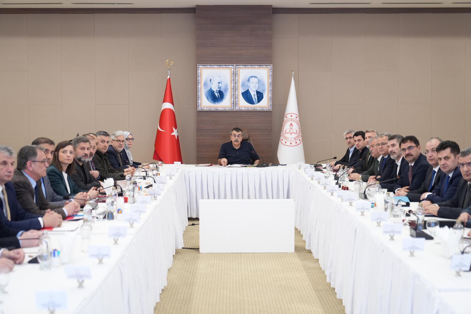 Bakan Yusuf Tekin Başkanlığında MEB Toplantısı: Şanlıurfa ve Kahramanmaraş’taki Saldırılar Gündemde