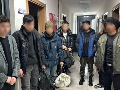 Van’da Göçmen Kaçakçılığı Operasyonu: 20 Düzensiz Göçmen Yakalandı