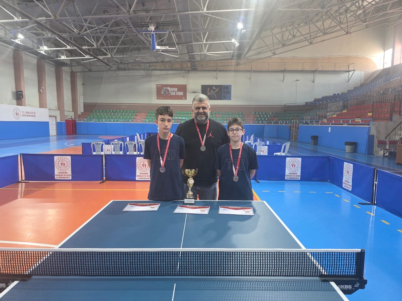 Yalova Masa Tenisinde Türkiye Şampiyonluğunu Göğüsledi