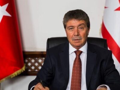 KKTC Başbakanı Ünal Üstel’den GKRY Lideri Hristodulidis’e Sert Tepki: “Tarihi Çarpıtmaktır”