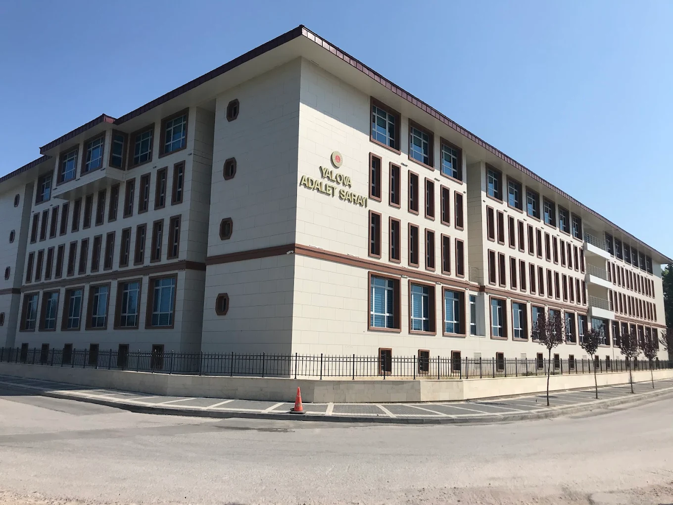 Yalova’da Görevi Başında Öldürülen Avukatın Davasına Barolardan Büyük Destek