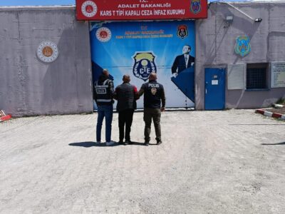 Kars’ta 27 Yıl Hapis Cezası Bulunan Cezaevi Firarisi Yakalandı
